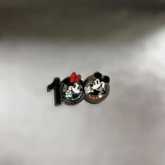 Disney 100周年記念ピンバッジのサムネイル