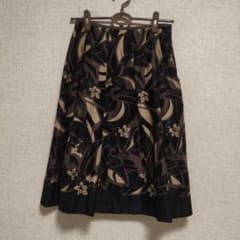 花柄 ひざ丈スカート ブラウン系 レディースのサムネイル
