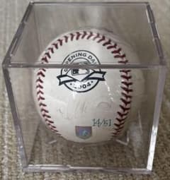 【世界限定51個】イチロー 2004 開幕戦 サインボール 証明書付 MLBのサムネイル