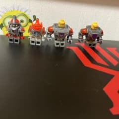 ❻LEGO キャラクター 4体セットのサムネイル