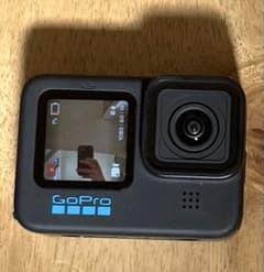 GoPro HERO10 Black 美品 バッテリー3個 充電器付 即撮影OKのサムネイル