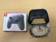 Nintendo Switch Proコントローラー 純正 箱・USBケーブル付のサムネイル