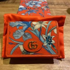 gucci グッチ　フローラ　カードケース　財布　ミニ財布のサムネイル