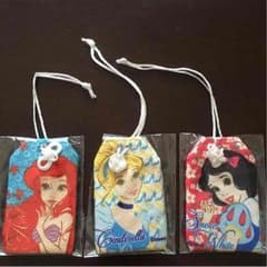 ディズニーお守り アリエル&シンデレラ&白雪姫のサムネイル