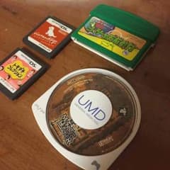 ゲームカセット バラバラのサムネイル