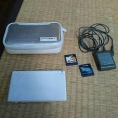 美品 ニンテンドーDS lite カセット付きのサムネイル