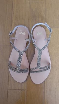 ★新品★ kiwiサンダルのサムネイル