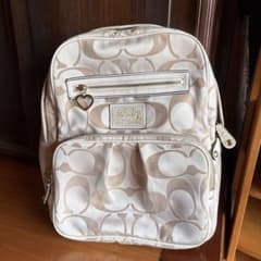 coachポピーちゃんシグネイチャー リュックのサムネイル