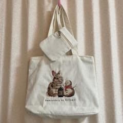 北区の刺しゅう屋 雪うさぎのトートバッグのサムネイル