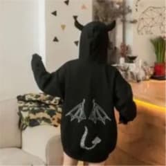 悪魔 ツノ付き パーカーのサムネイル