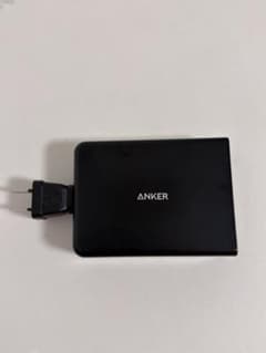 Anker PowerPort+ 5 USB-C 充電機