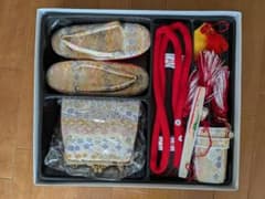 【期間限定価格】七五三 草履 バッグ セット 帯締め 扇子 小物　7歳用のサムネイル