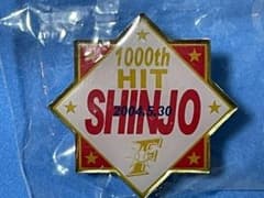 ★激レア★日本ハムファイターズ★2005新庄剛志 1000本安打記念ピンバッジのサムネイル