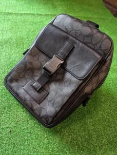 Coach ショルダーバッグ ブラック（メンズ）のサムネイル