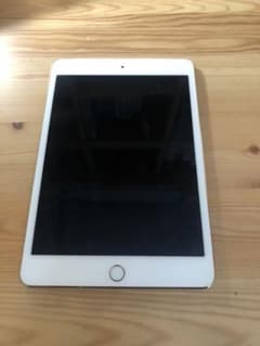 iPad mini4 16g GOLD au (中古)のサムネイル