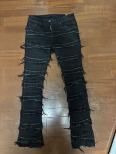 り*ー様 mnml ダメージ加工 フレアデニム ブラック サイズ29 り*ー様 mnml ダメージ加工 フレアデニム ブラック サイズ29 - メルカリ