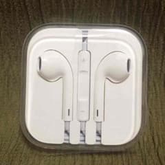 新品未使用☆純正iPhoneイヤホンAppleのサムネイル