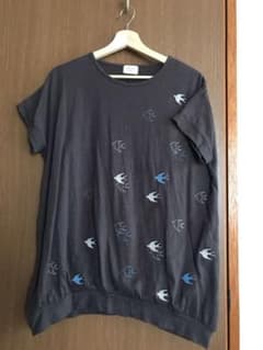 カットソー トップス　ツバメ刺繍入りのサムネイル