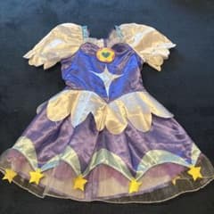 プリキュア 星と花モチーフ ドレスのサムネイル