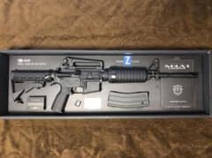 東京マルイ M4A1 CARBINE ガスブローバックのサムネイル