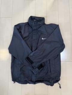 Nike ブラック ナイロンジャケット Mサイズのサムネイル
