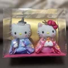 キティちゃん　雛人形（ぬいぐるみ）セットのサムネイル