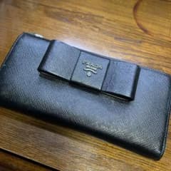 PRADA プラダ 長財布のサムネイル