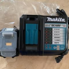 マキタ　未使用品　充電器　バッテリセットのサムネイル