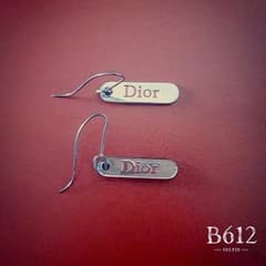 Dior ピアス 最終値下げ 早者勝ちのサムネイル