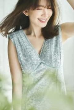 herlipto LaceTrimmedFloralDress sageのサムネイル