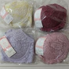 ブラジャー4枚セットのサムネイル