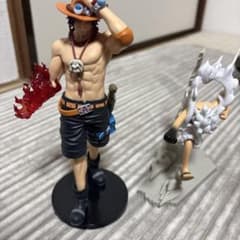 ヒ*❣様 ワンピース フィギュア エース ルフィ 2体セットのサムネイル