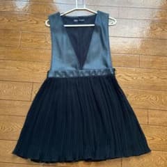 ZARAレザーワンピースのサムネイル