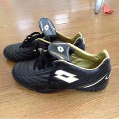 サッカーシューズのサムネイル