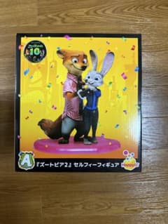 Happyくじ A賞 ズートピア2 セルフィーフィギュア 10thアニバーサリーのサムネイル
