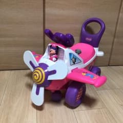 ミニーマウス 乗り物のサムネイル