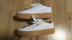 プーマPUMA新品22,5cmのサムネイル