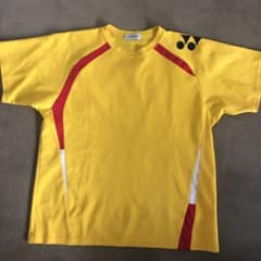 ヨネックス Tシャツ数年前に購入し、子供のバドミントン練習に使用！のサムネイル