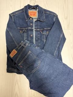 Levi's セットアップ　72334 Mサイズのサムネイル