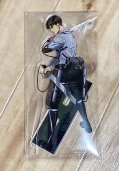 Attack Titan acrylic Stand Levi's fighting back