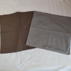 【美品】無印良品　クッションカバー　２枚セット 45×45のサムネイル