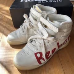 【限定値下げ】Reebok×Tao 限定コラボモデルスニーカー 19センチのサムネイル