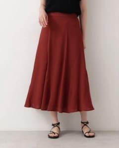 NATURAL BEAUTY BASIC バーガンディ フレアスカートのサムネイル