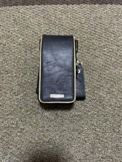 カメオ　ダーツケース　ブラック×ゴールドのサムネイル