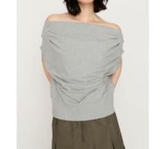 TUCKED OFFSHOULDER S/S TOPS タックドオフショルダーのサムネイル