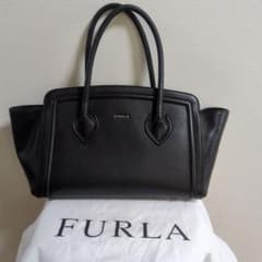 FURLA 黒 レザー ハンドバッグのサムネイル