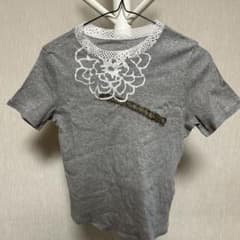 グレー 花模様 レース 半袖Tシャツのサムネイル