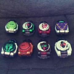 仮面ライダーガイムのサムネイル