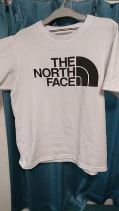 THE NORTH FACE 白Tシャツのサムネイル