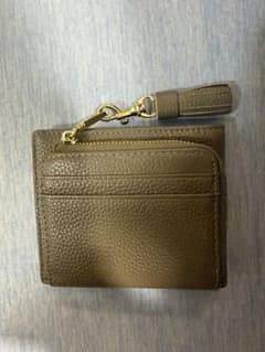 SNSで話題　ミニ財布　折りたたみ　本革　ベージュ　可愛い　財布　二つ折りのサムネイル